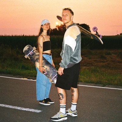 SKATE GIRL - Single