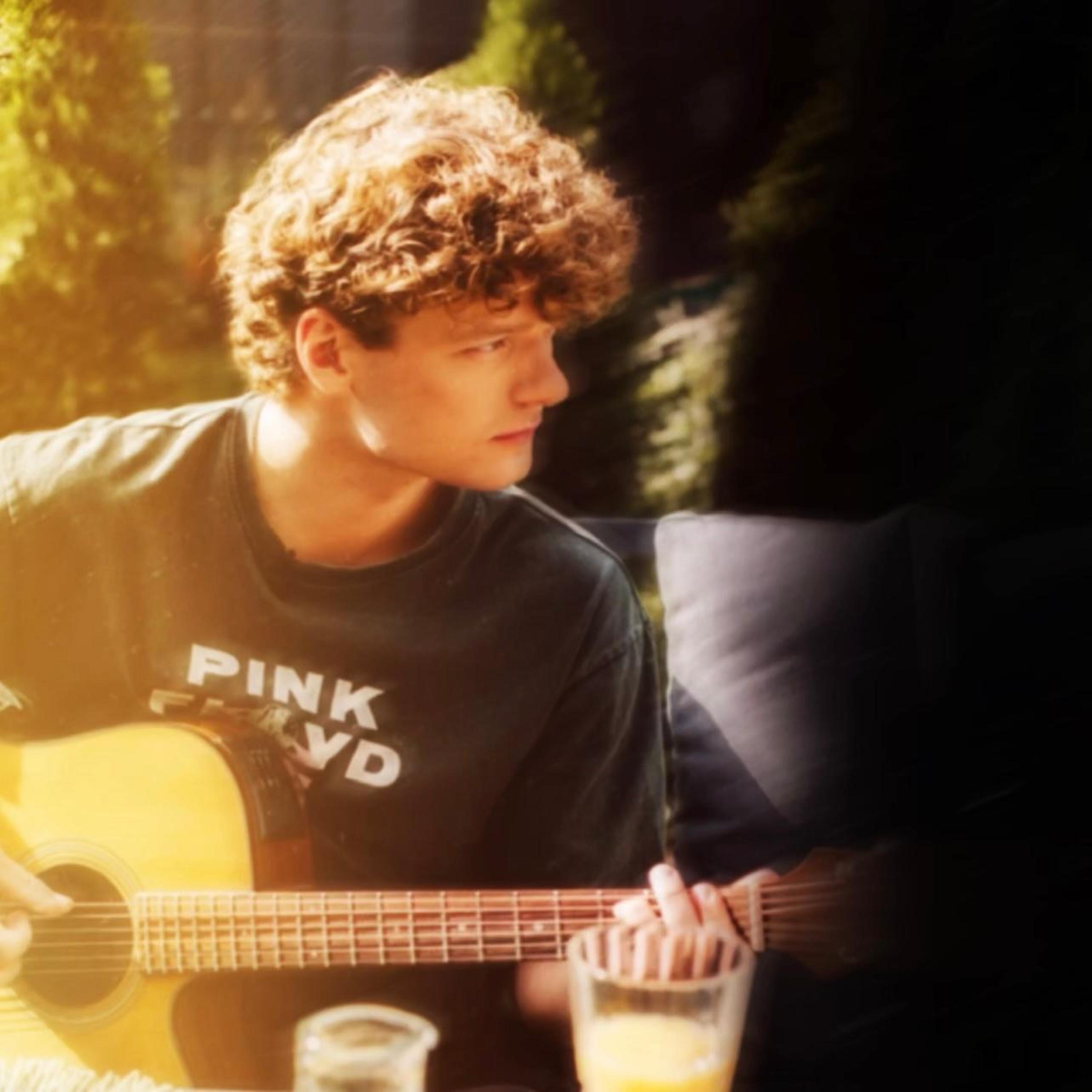 Radijo stotis Kapsai 100,2 MHz Tel. 0 698 48272 DOVI MI - Nebenoriu But Toli Nuo Taves