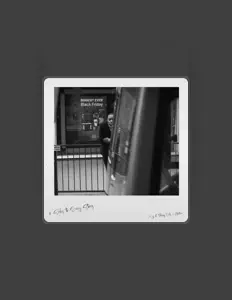 Ouça Moetown, assista a videoclipes, leia a biografia, veja as datas das turnês e mais!