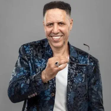 قولو ليها حبيبك مكوي بنار