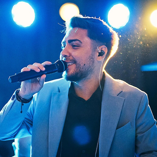 Tinere nu fugi de mine (Live)