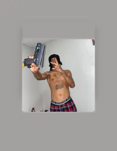 Dengarkan Bigg Glocc, tonton video musik, baca bio, lihat tanggal tur & lainnya!