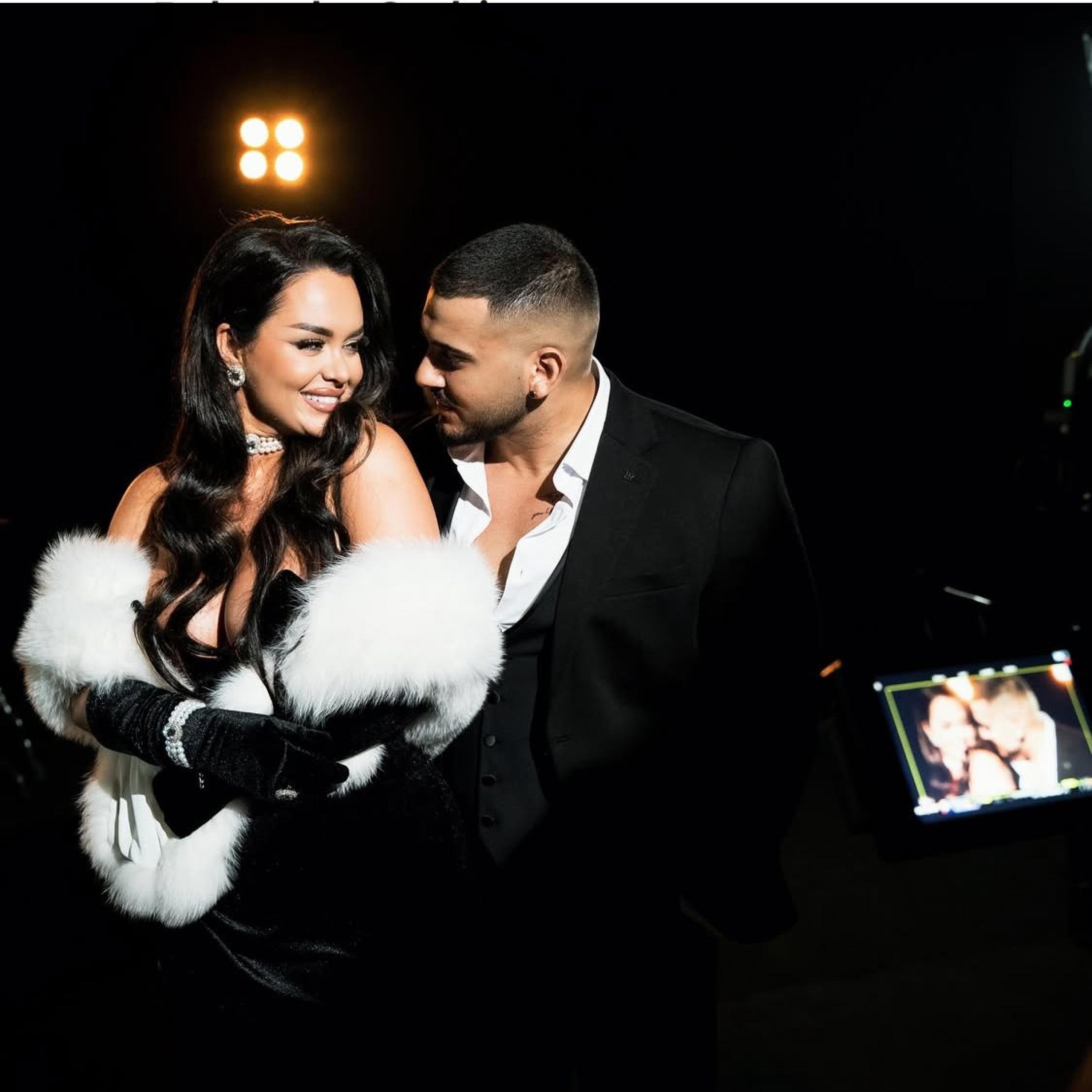 Pazi slomljeno - Single