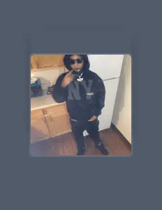 Listen to 2greezyxx, watch music videos, read bio, see tour dates & more!