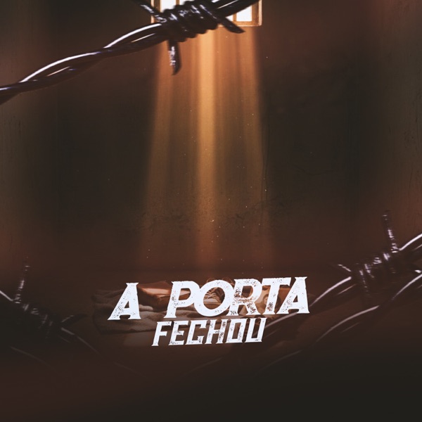 a porta fechou