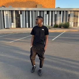 22 Dizzy17 & Pops Masweets