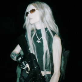 Не Влюбляйся (feat. Melmen) HEVDLINER