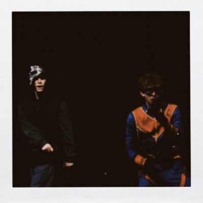 this sucks cause i feel like you know how i feel now but it still doesnt matter to you lol - Single