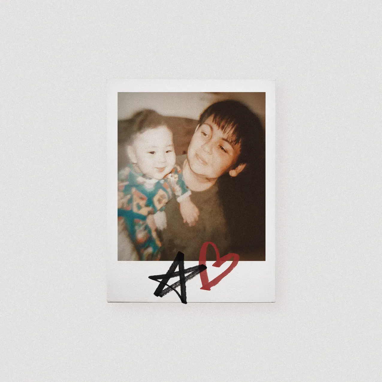 Қайын енесімен шұлықтағы анальды секс