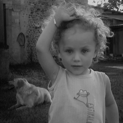 les traits s'effacent sur le ballon (feat. sasxxx) - Single