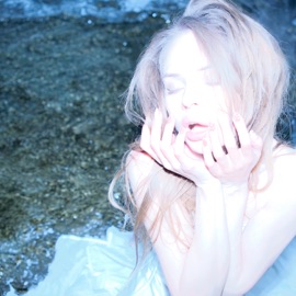 грязь кровь цвета молока