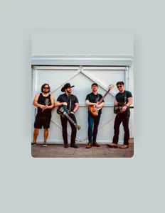 Poslechněte si interpreta The Fox Brother's Band, sledujte hudební videa, přečtěte si životopis, podívejte se na data turné a další informace.