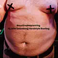 Bauchnabelpiercing