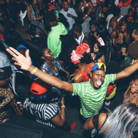 Air BNB (feat. BINO & Double R) 4qm zay