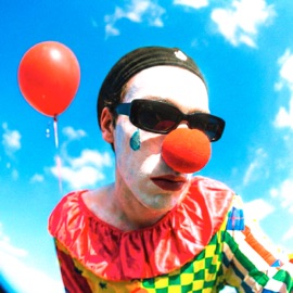 Кричать эпатажность