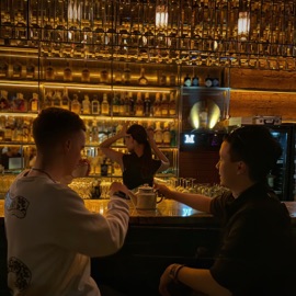 Она безумна Wallem & Mult96