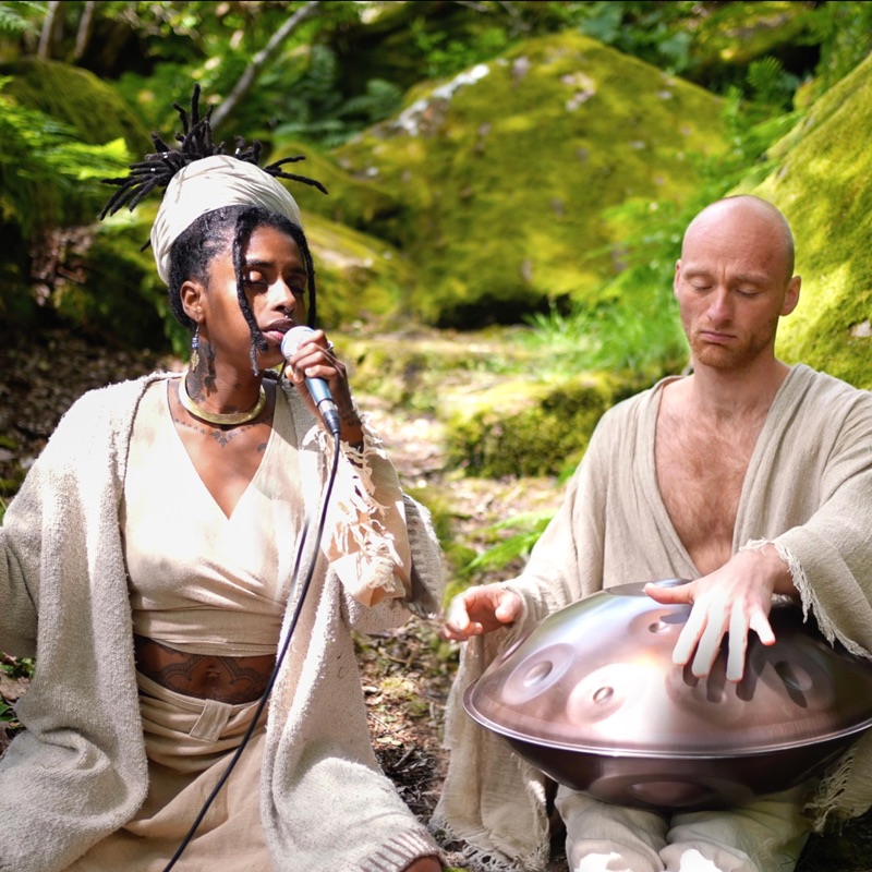 Om Gam Mantra (Live) - Chantress Seba: Song Lyrics, Music Videos & Concerts