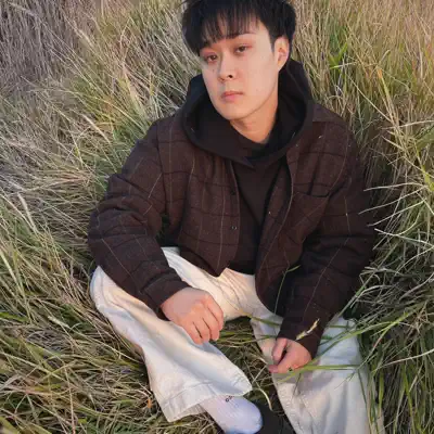 Kenneyの「Bloom - Single」を聴こう。