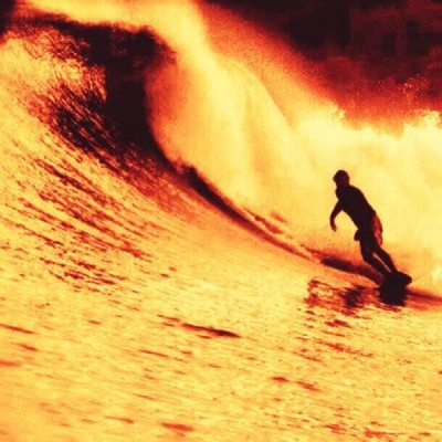 It's too hot I can't come out and play. - Single