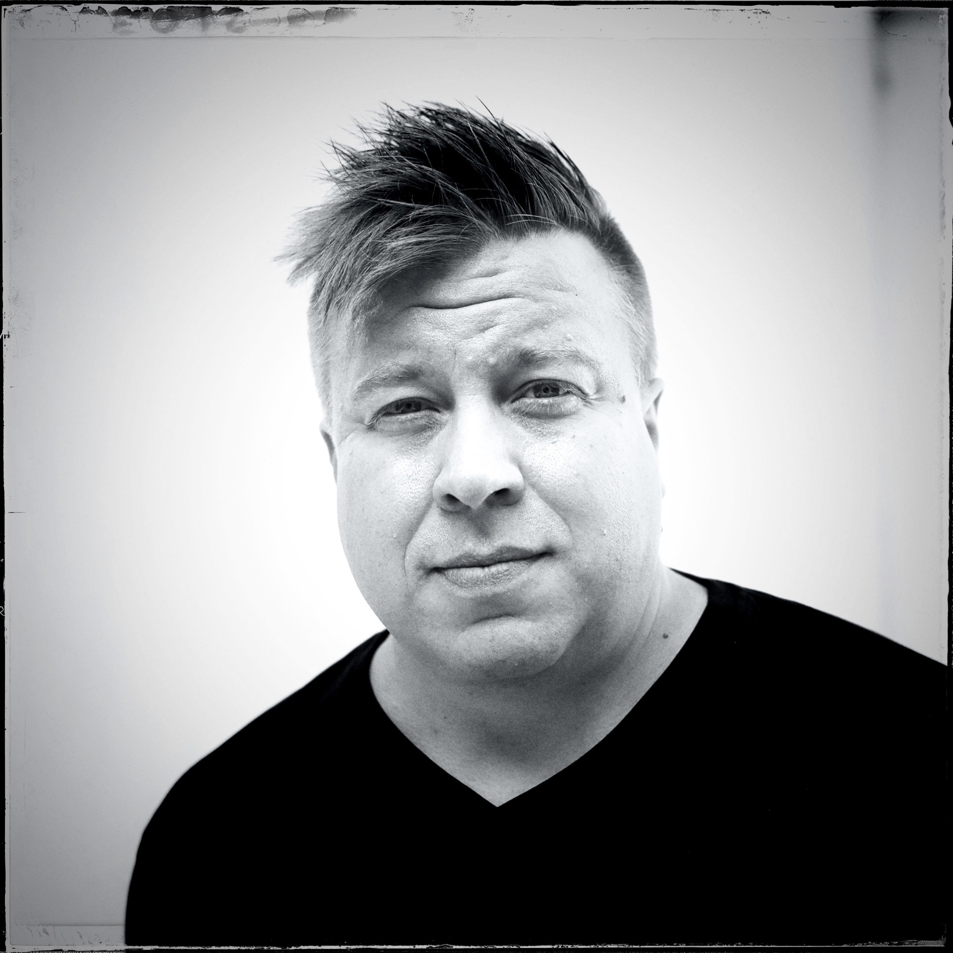 Puu, joka myrskyssä kaatui - Single