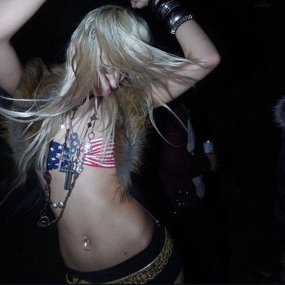 blow a kiss - Single