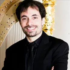 Poslechněte si interpreta Sivan Magen, sledujte hudební videa, přečtěte si životopis, podívejte se na data turné a další informace.