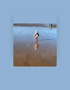 收听 Ebony Leigh、观看音乐视频、阅读小传、查看巡演日期等 ！