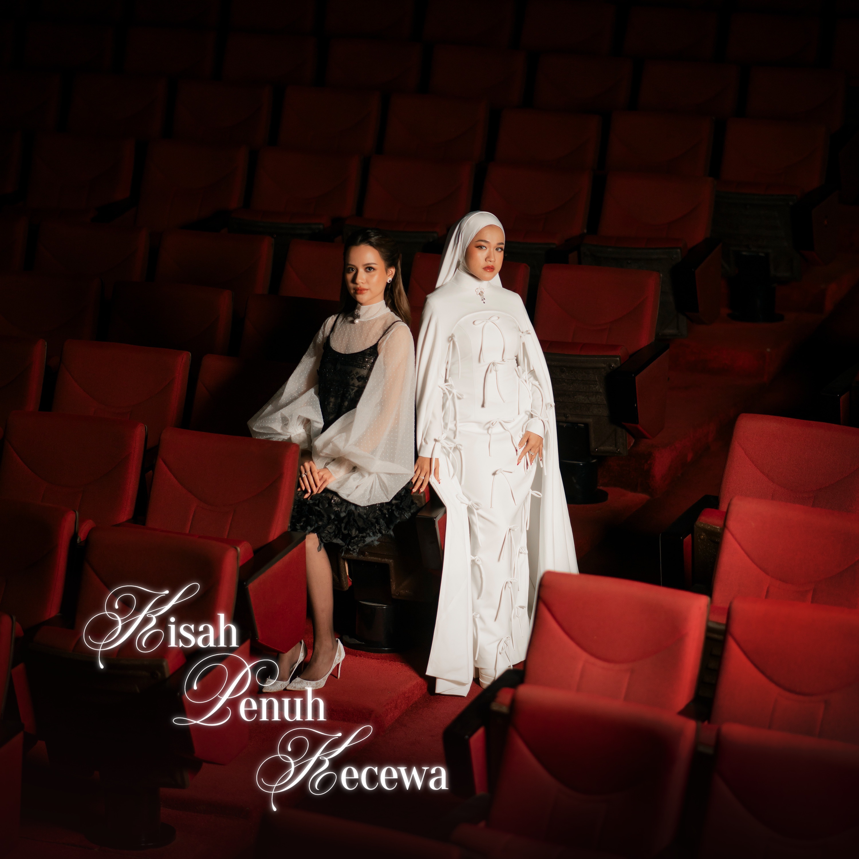 Ernie Zakri & Anggi Marito - Kisah Penuh Kecewa (M.Mei.25.Universal Music Sdn Bhd & Universal Music Indonesia)