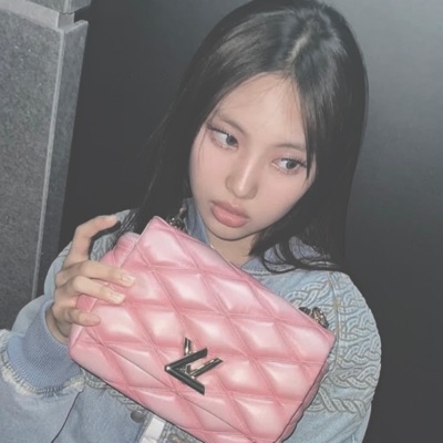 L.V Freestyle - Single