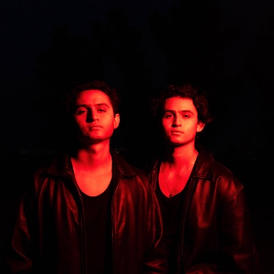 ME ARDE - Single