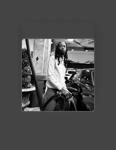 聆聽 Flame 1k、觀看音樂影片、閱讀小傳、查看巡演日期等！