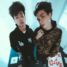 YSL GIRL (feat. MEYOU) Sexski