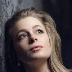 Listen to Siobhán Stagg, watch music videos, read bio, see tour dates & more!