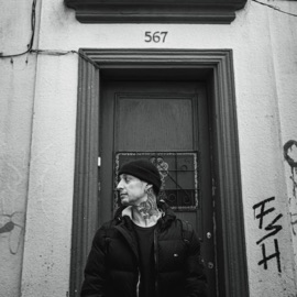 Struggling (feat. Cocó) VERA