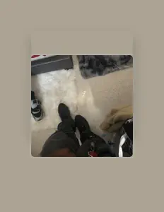 SBG Bizzyを聴いたり、ミュージックビデオを鑑賞したり、経歴やツアー日程などを確認したりしましょう！