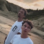 Einsamkeitsgefahr - Single