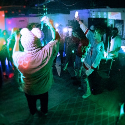 how i feel (feat. OkCasheyy) - Single