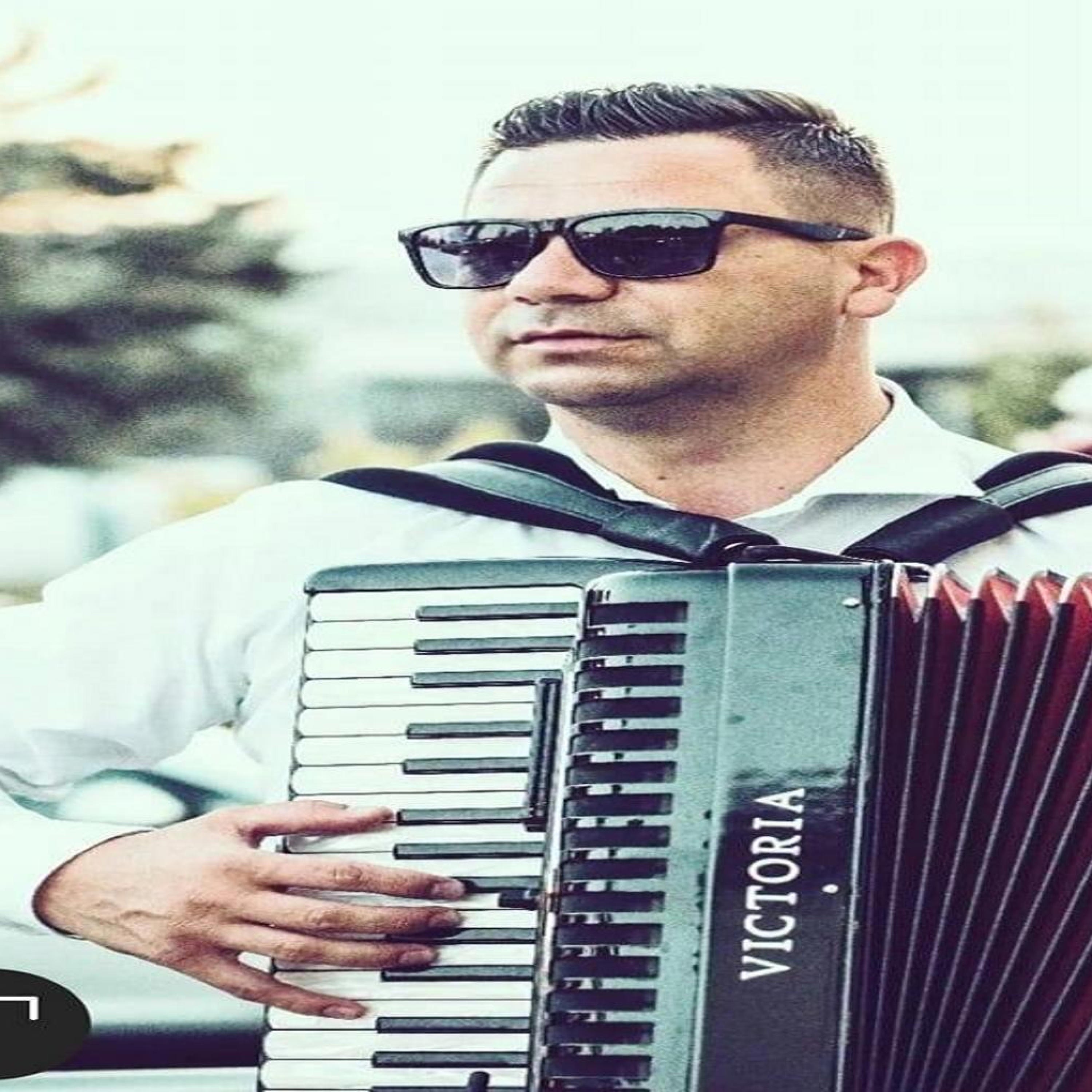 Bratski merak - Single