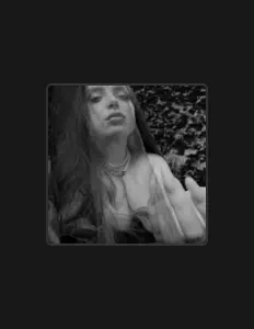 MonaLisaを聴いたり、ミュージックビデオを鑑賞したり、経歴やツアー日程などを確認したりしましょう！