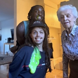 Psssssst... Miss Greta! Docx & D. Bareful