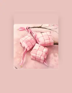 Listen to YULYA SANIDA, watch music videos, read bio, see tour dates & more!