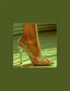 Dengarkan 2Sisters, tonton video musik, baca bio, lihat tanggal tur & lainnya!