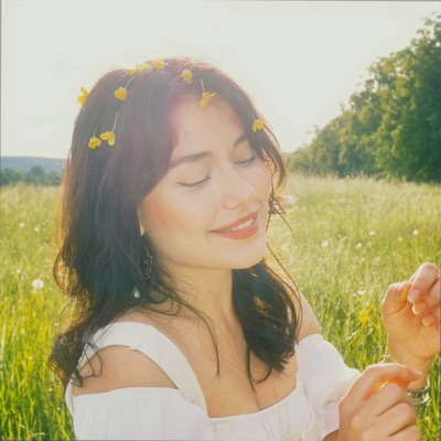 gülüşünde bi' şey var - Single