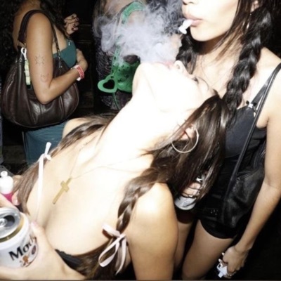 bitch its a party (ft. Tanhemic) - Single