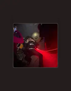 Escucha a mikeycyrus, mira videos musicales, lee su biografía, consulta las fechas de las gira y más.
