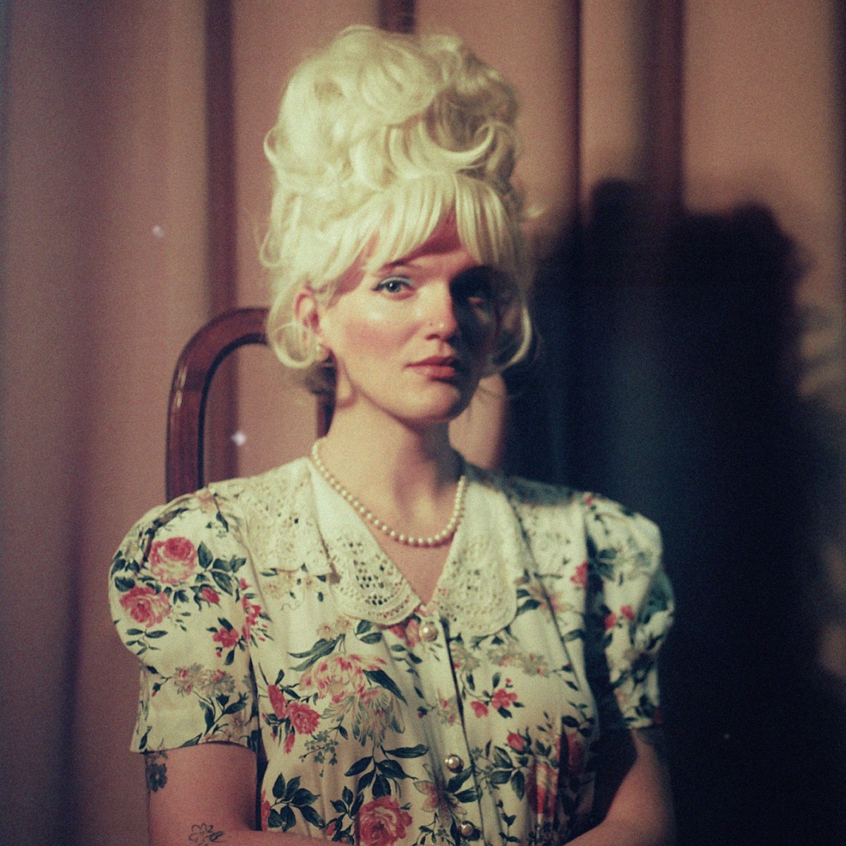 Bunny White - The Higher the Hair, the Closer to God (2025) [iTunes Plus AAC M4A]-新房子