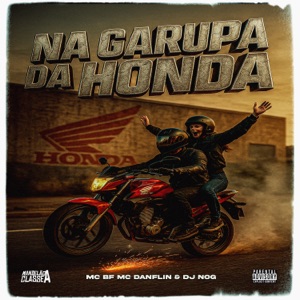 Na Garupa da Honda