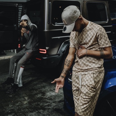 Lo.squalo.93 - Cuore a metà (feat. Bvbycash)