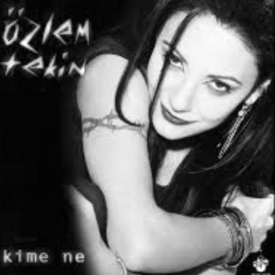 UXXIMAO - Aşk Her Şeyi Affeder Mi?