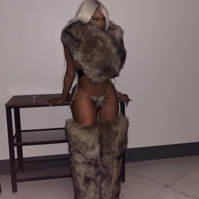 CLOUT (feat. purcosex, NovaGalore, Jadè & Tre Milano) - Single